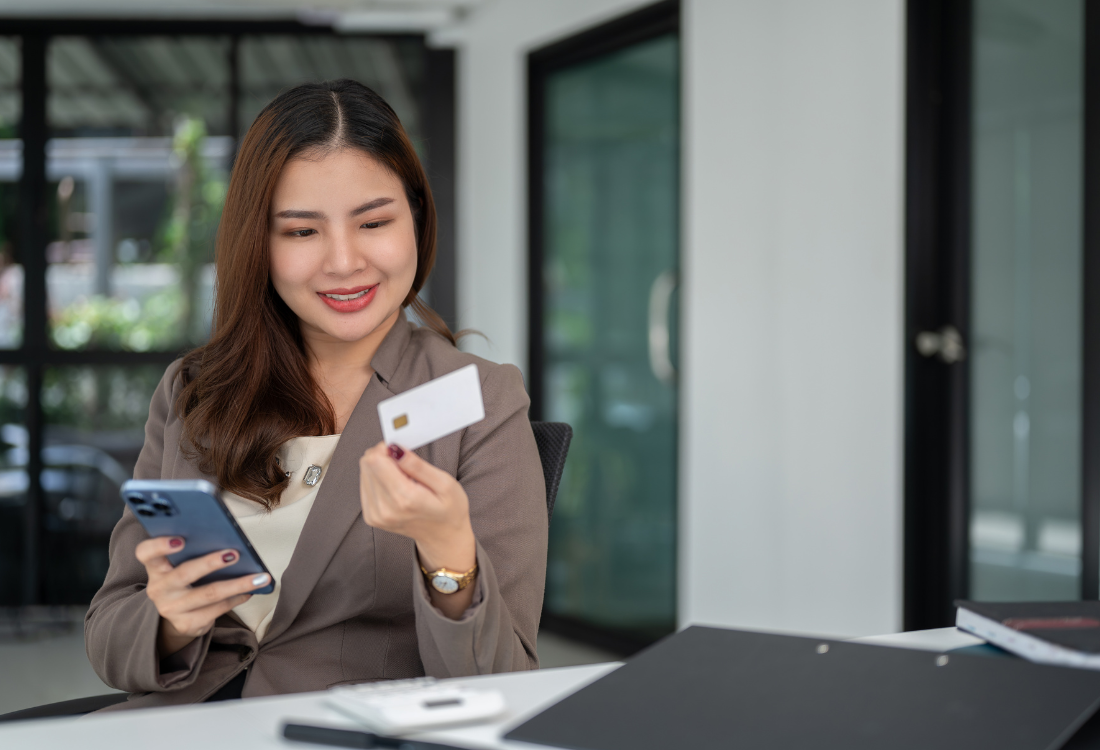 Can You Get A Personal Loan From Licensed Money Lender In Singapore To Pay Off Your Credit Card Debt?